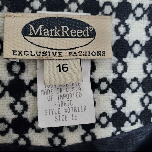 Mark Reed Tweed-Like Jacket - Picture 6 of 8